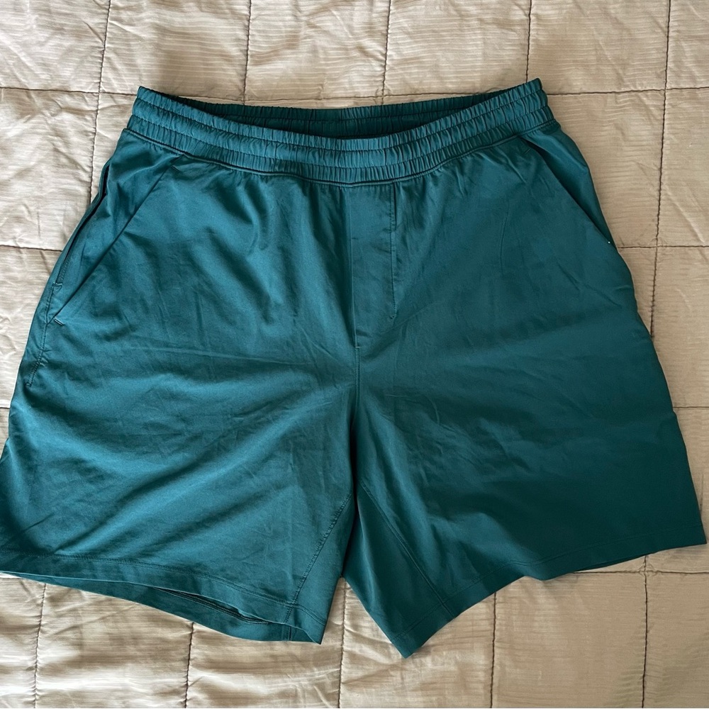 Lululemon pace breaker 7 inch shorts size large dark green